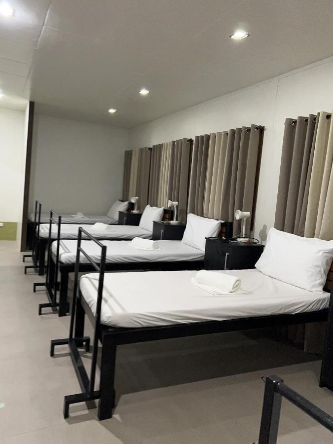 Happy Camper Hostel コロン エクステリア 写真